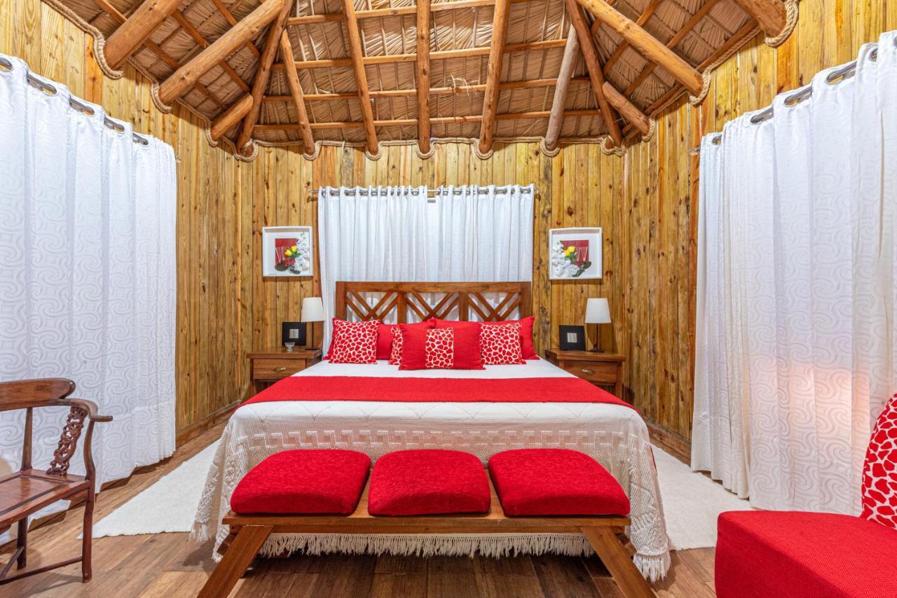 Vista De Aguilas Ecolodge 페데르날레스 외부 사진