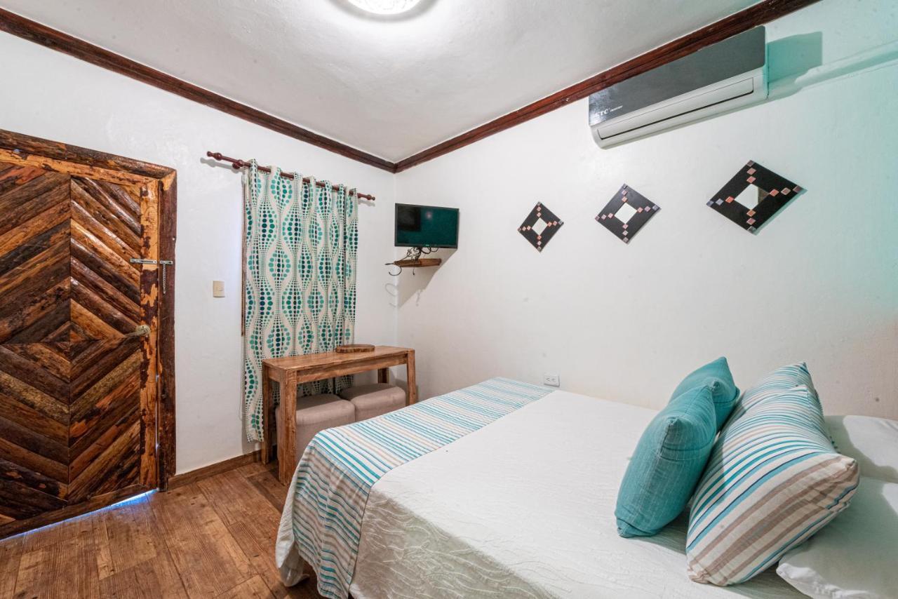 Vista De Aguilas Ecolodge 페데르날레스 외부 사진